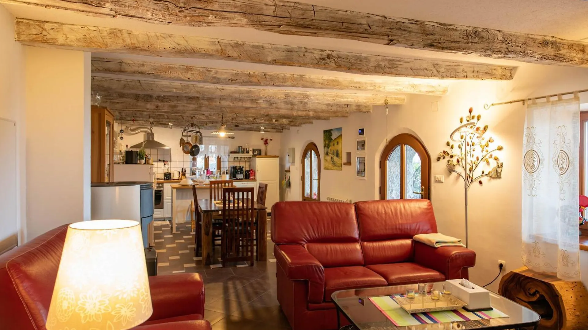 The Shire Apartment Poljane